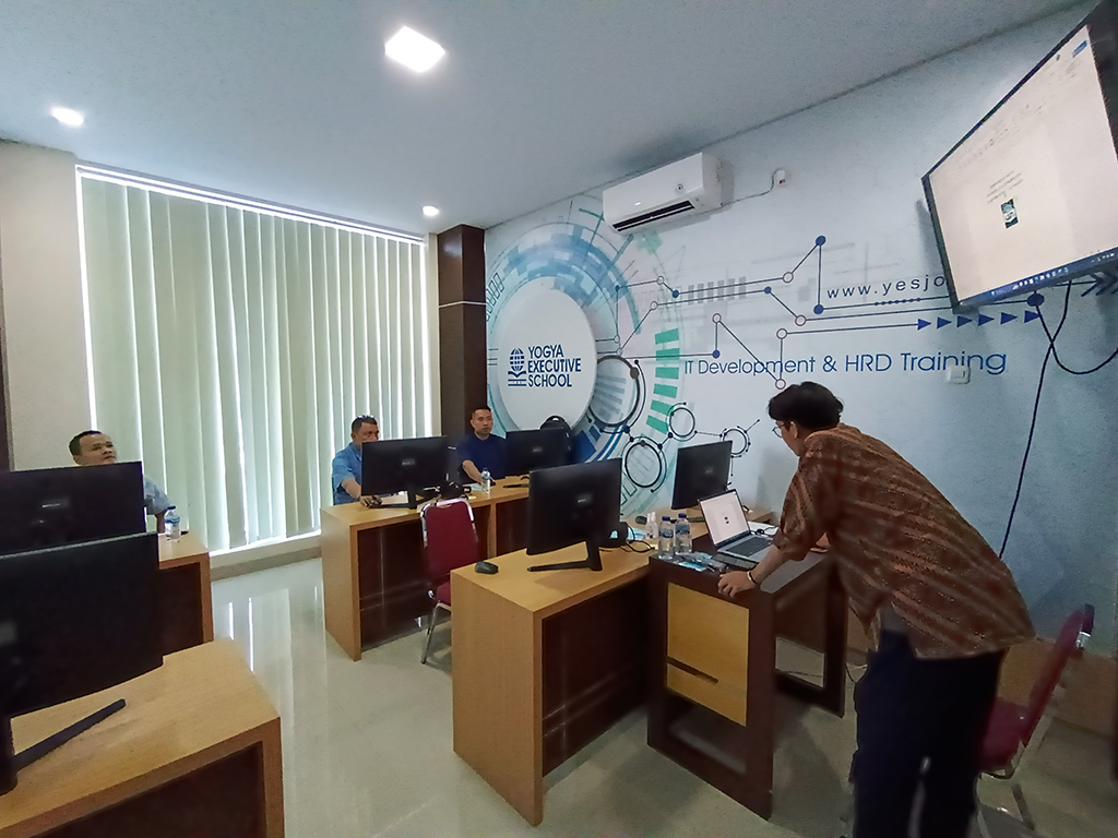 Pelatihan Microsoft Office Dari Universitas Islam Negeri (UIN) Syarif ...