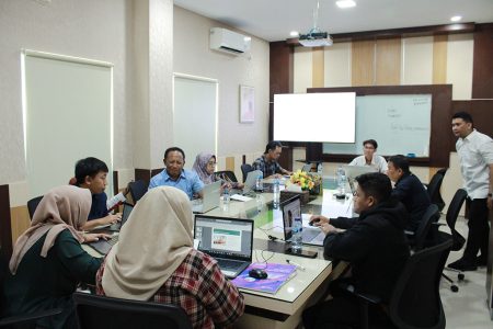 Pelatihan Teknologi Informasi Operator Komputer Muda BNSP LPPP Universitas Negeri Malang Mei 2024
