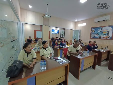 Pelatihan Pengembangan SDM materi Keprotokolan dan MC SETDA Kabupaten Mimika Agustus 2024