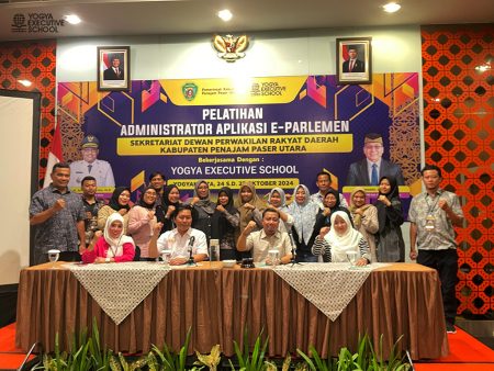 Pelatihan Perkantoran Elektronik materi Administrator Aplikasi E-Parlemen SEKWAN Kab Penajam Paser utara Oktober 2024